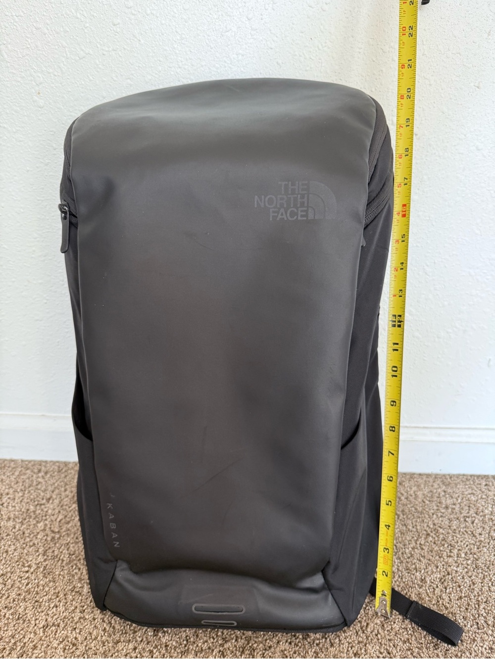 The North Face KABAN 2.0 Backpack 38L Black Travel Laptop Backpack Carry-On Bag - Picture 2 of 13